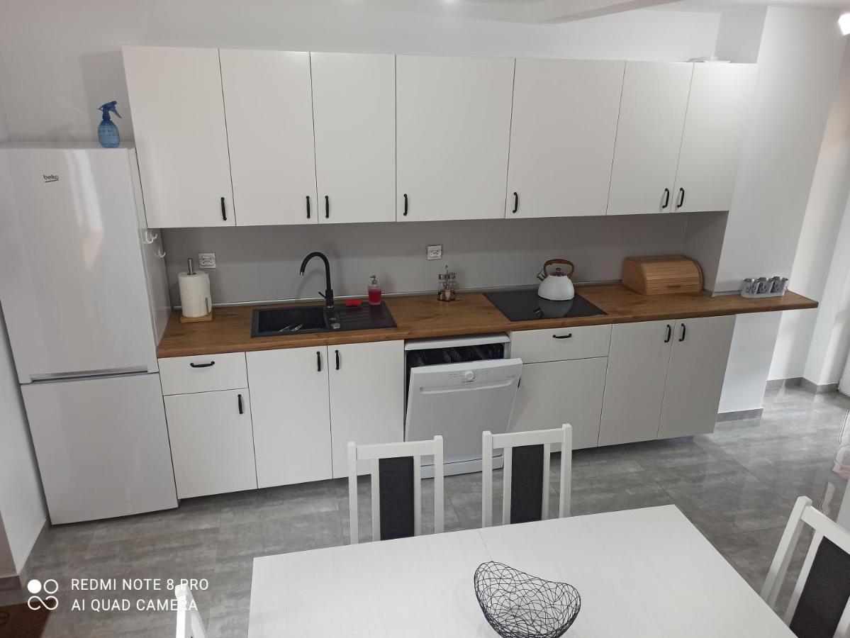 Apartameny Wiktoria I Nikola W Karwiku Appartement Pisz Buitenkant foto